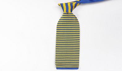 Es necesario tener en cuenta la estacionalidad al elegir una corbata tejida?